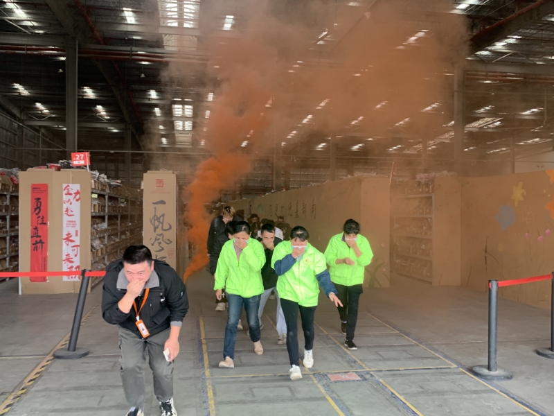 中国南部物流枢纽园区开展冷库叉车安全培训与消防应急演练 全力守好作业安全关